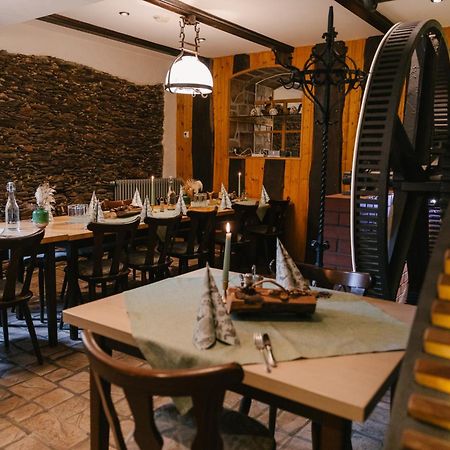 Zur Margarethenmuehle - Landgasthof Und Waldhotel Rosswein Exteriör bild